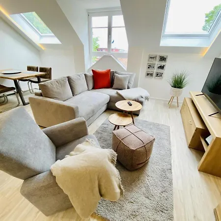 Sonnenschein, Direkt Am Alten Strom *