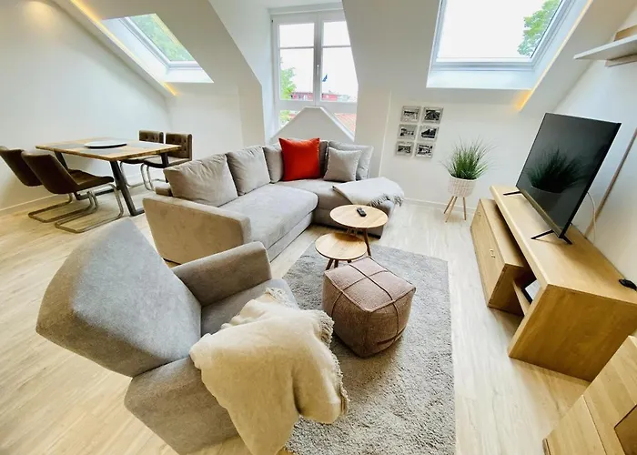 Sonnenschein, Direkt Am Alten Strom *